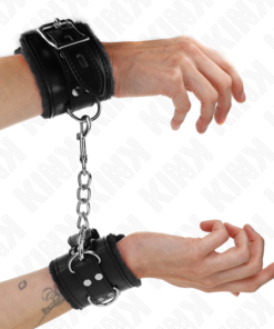 KINK - FUR LINED WRIST RESTRAINTS BLACK WITH BLACK BELT ADJUSTABLE 17-29 CM X 6 CM